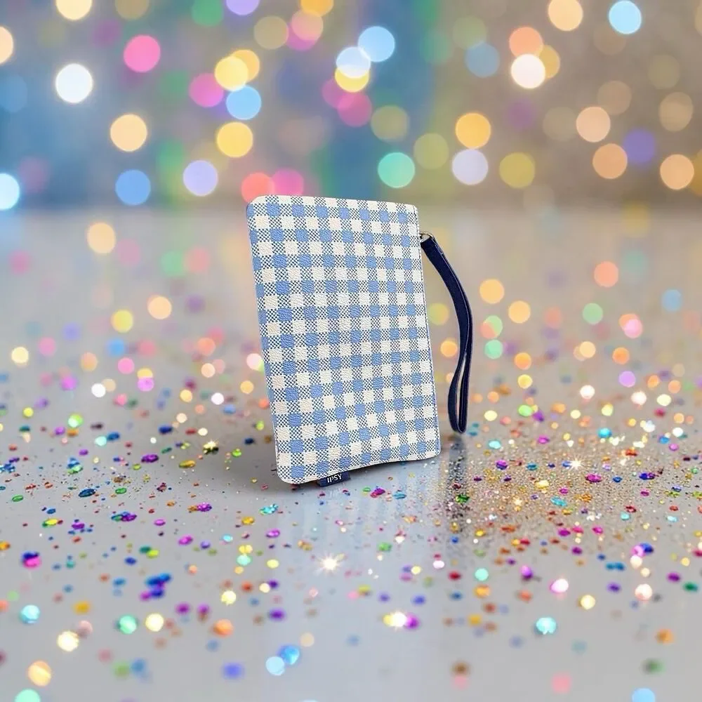 MAY 2026 Ipsy Glam Bag NWOB 5x7” - Bag only